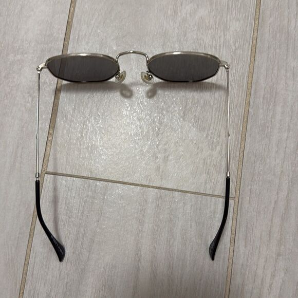 Mirrored sunglasses silver new - Picture 3 of 4